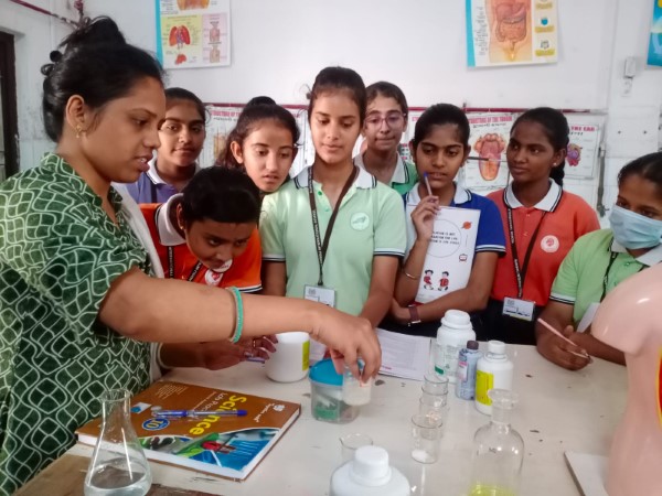 Chemical Laboratory at Schools in Mehsana